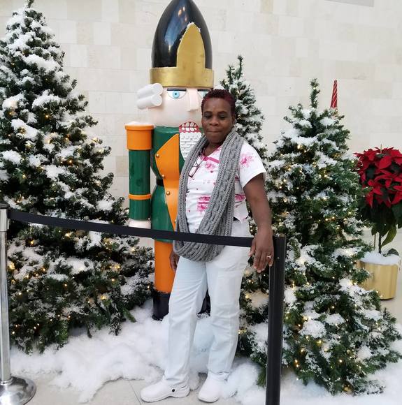 Meet your Posher, Ericka - Picture 1 of 1